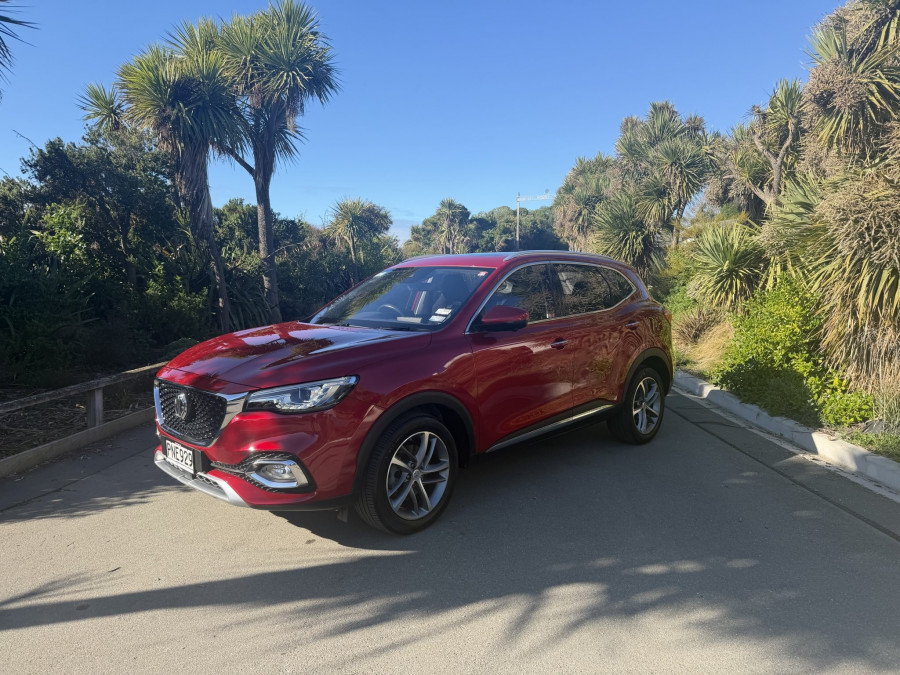 2022 MG HS Essence SUV Image 4