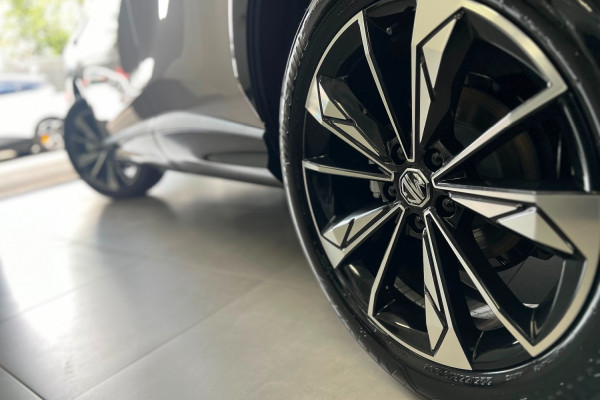 2025 MG HS AS33H Essence Hybrid+ SUV Image 5