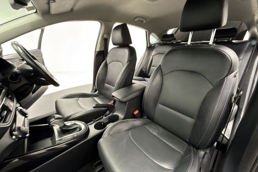 2020 MY1  Kia Cerato BD Sport+ Hatch Image 12