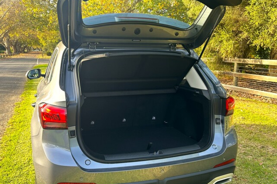 2024 MY24.5 MG ZS EV ZS ESSENCE H24.5 Essence SUV Image 8