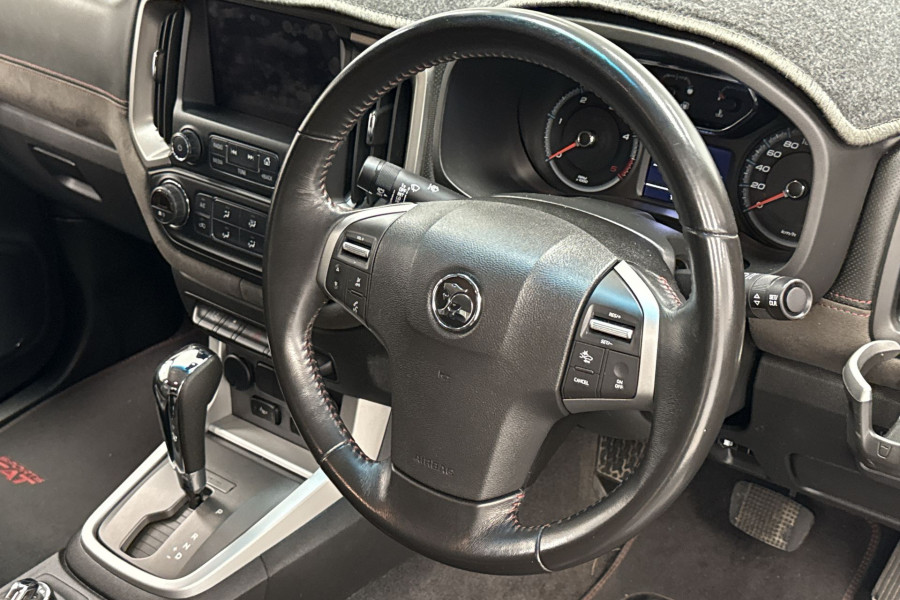 2020 MY18 HSV Colorado RG SportsCat Ute Image 17