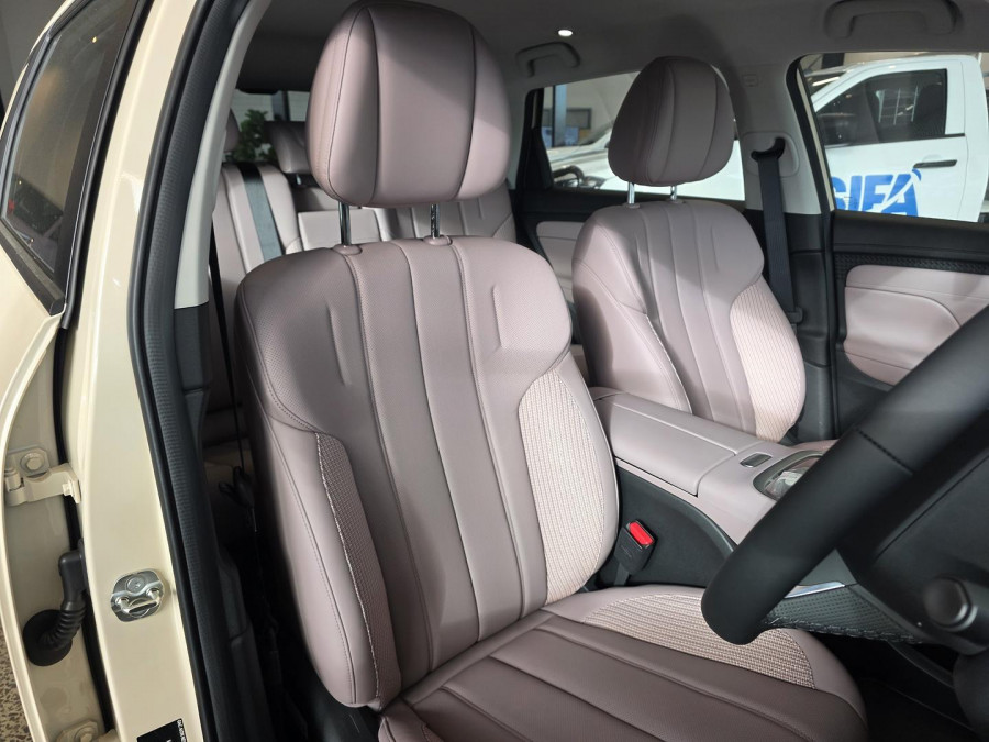 2026 AION UT No Series Premium Hatch Image 11