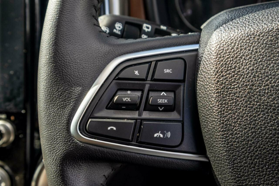 2023 Mahindra Scorpio  Z8L SUV Image 16