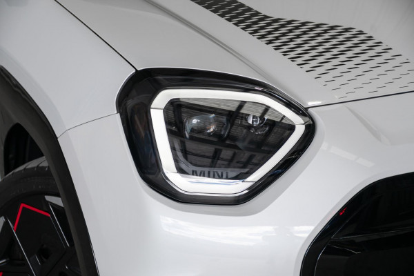 2025 MINI Aceman J05 JCW E Favoured Hatch image 21