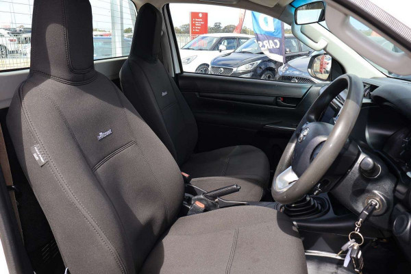 2018 Toyota HiLux TGN WorkMate Single Cab Chassis Image 12