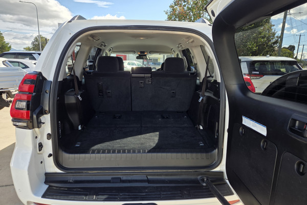 2019 Toyota LandCruiser Prado GDJ150R GXL SUV Image 9