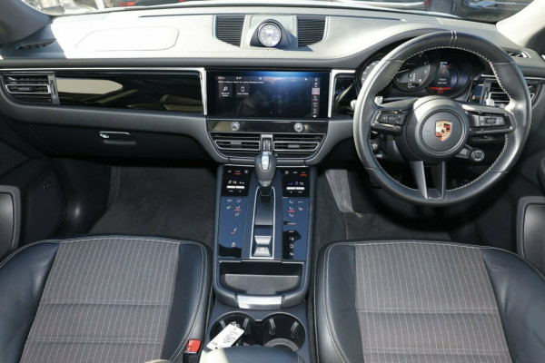 2022 MY23 Porsche Macan 95B T SUV Image 5