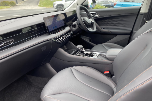 2026 MG HS Essence SUV Image 8