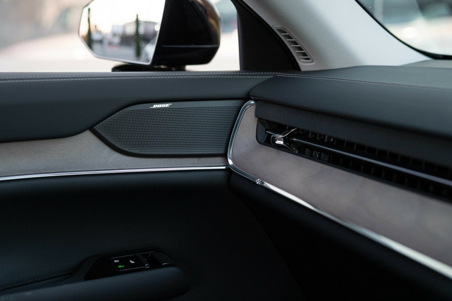 2025 Volvo EX90 No Series Plus Twin Motor SUV Image 29