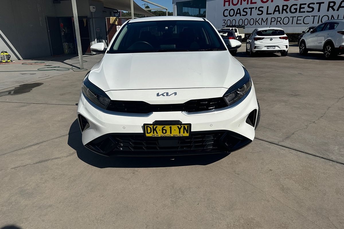 2024 Kia Cerato BD S with Safety Pack Hatch Image 17