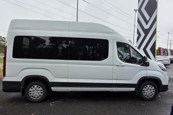 2023 LDV Deliver 9  LWB Van Image 8