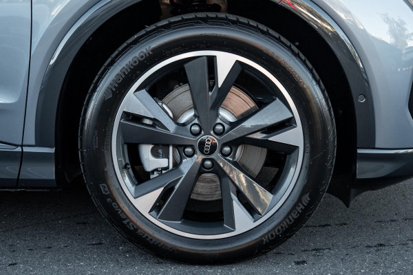 2025 MY26 Audi Q4 e-tron F4 45 SUV image 20