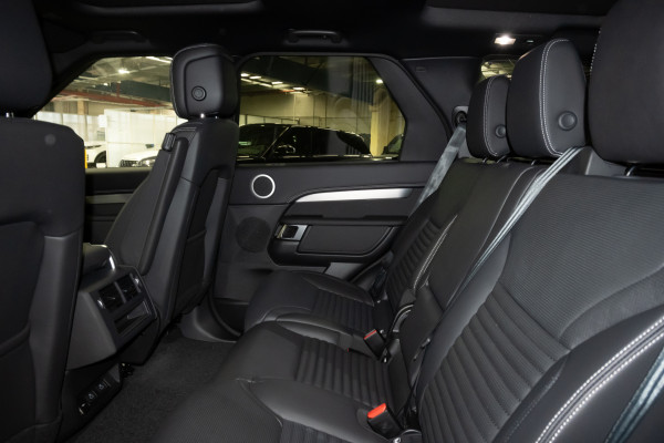 2026 Land Rover Discovery Series 5 D350 Dynamic SE SUV