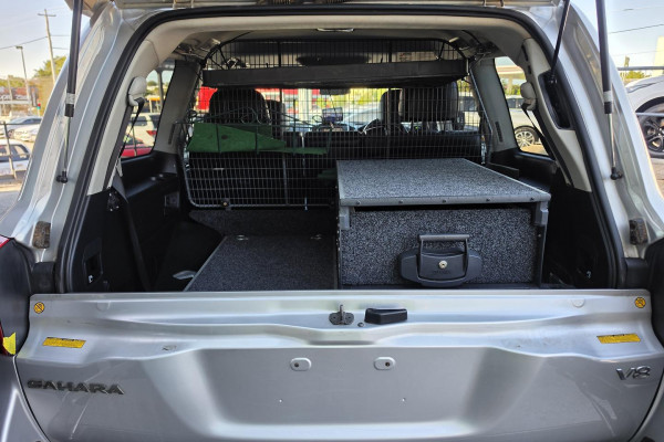 2012 MY10 Toyota LandCruiser VDJ200R Sahara SUV Image 19