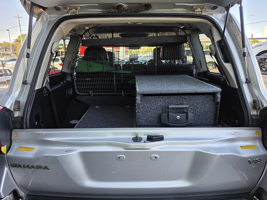 2012 MY10 Toyota LandCruiser VDJ200R Sahara SUV Image 19