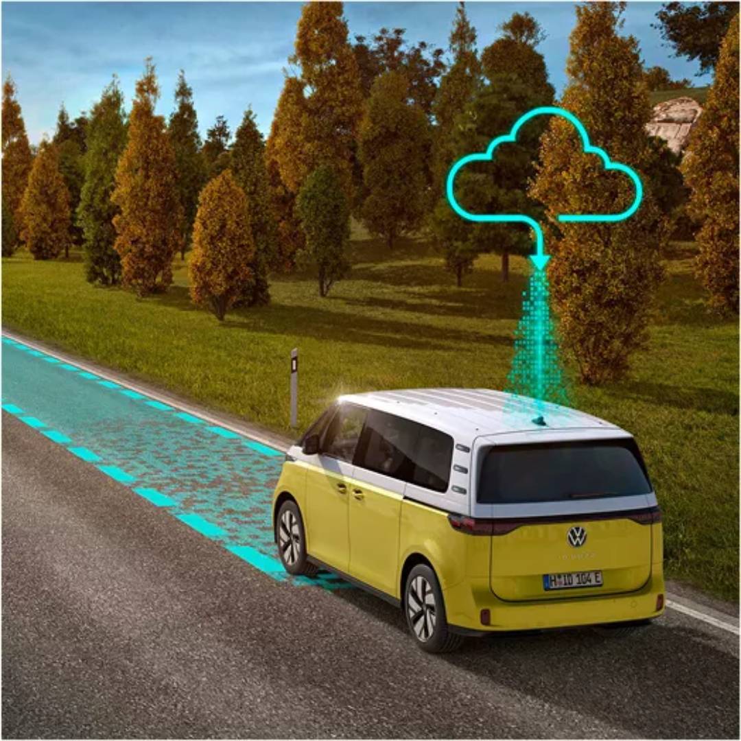 Proactive protection with Front Assist Keep you and your crew safe Image