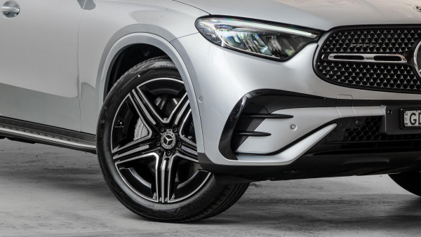 2026 Mercedes-Benz GLC-Class C254 GLC300 SUV image 3