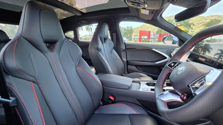 2025 MG MG7  Essence Sedan Image 15