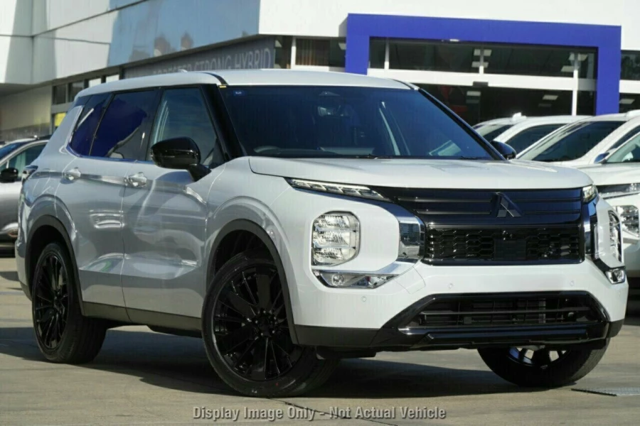 2026 Mitsubishi Outlander ZM Black Edition SUV