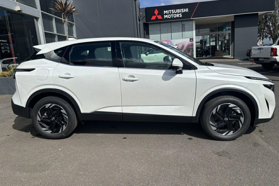 2025 Nissan QASHQAI J12 ST-L SUV Image 8