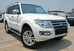 Mitsubishi Pajero Exceed NX