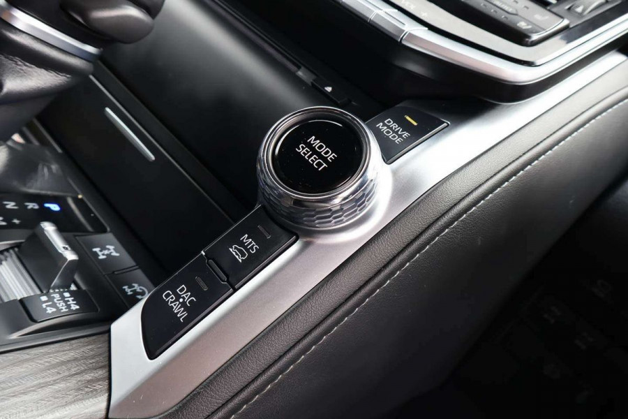 2022 Toyota LandCruiser FJA300R GR Sport SUV Image 17