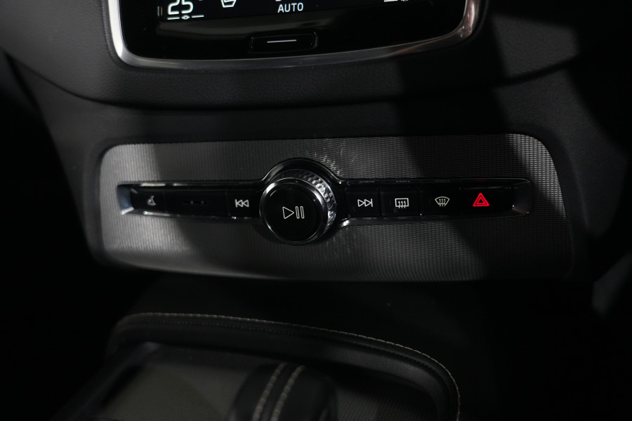 2021 MY20 Volvo XC90 L Series T8 R-Design SUV