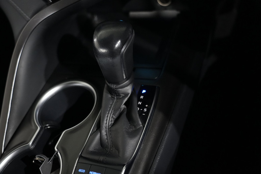 2021 Toyota Camry SX Hybrid Sedan Image 18