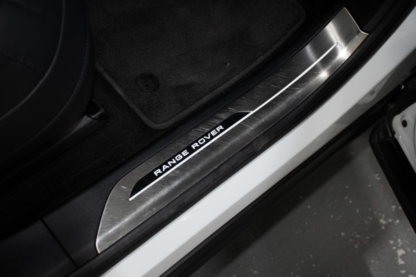 2025 Land Rover Range Rover Sport L461 D250 Dynamic SE SUV Image 16