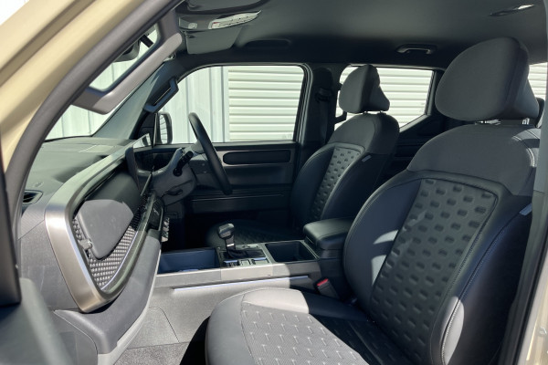 2026 Kia Tasman TK SX+ Ute Image 2