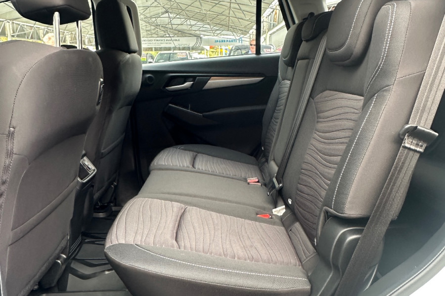 2023 MY24 Isuzu MU-X RJ LS-M SUV Image 11