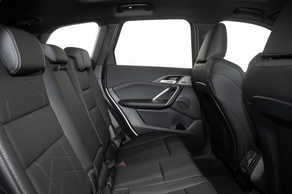 2025 BMW X1 U11 xDrive20i M Sport SUV image 10