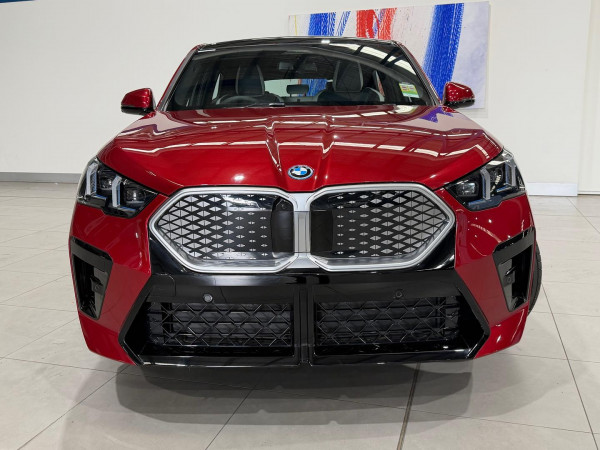 2025 BMW iX2 U10 eDrive20 M Sport SUV image 3