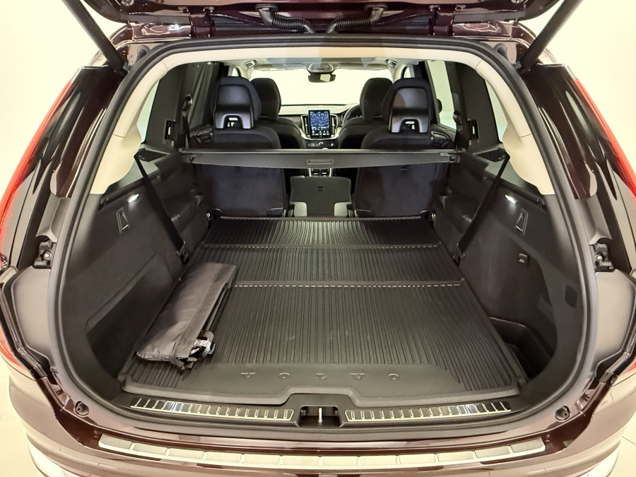 2025 MY26 Volvo XC90 L Series Plus B5 Bright SUV Image 26