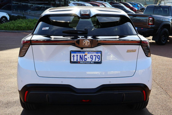 2024 MG MG4 MEH32 Essence 64 150kW Hatch Image 5