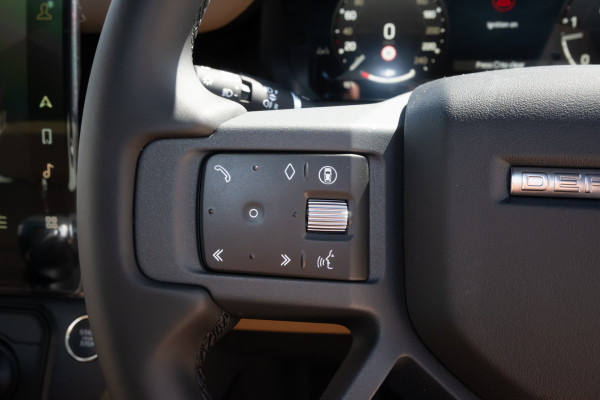 2026 Land Rover Defender L663 110 D350 X-Dynamic HSE SUV image 13