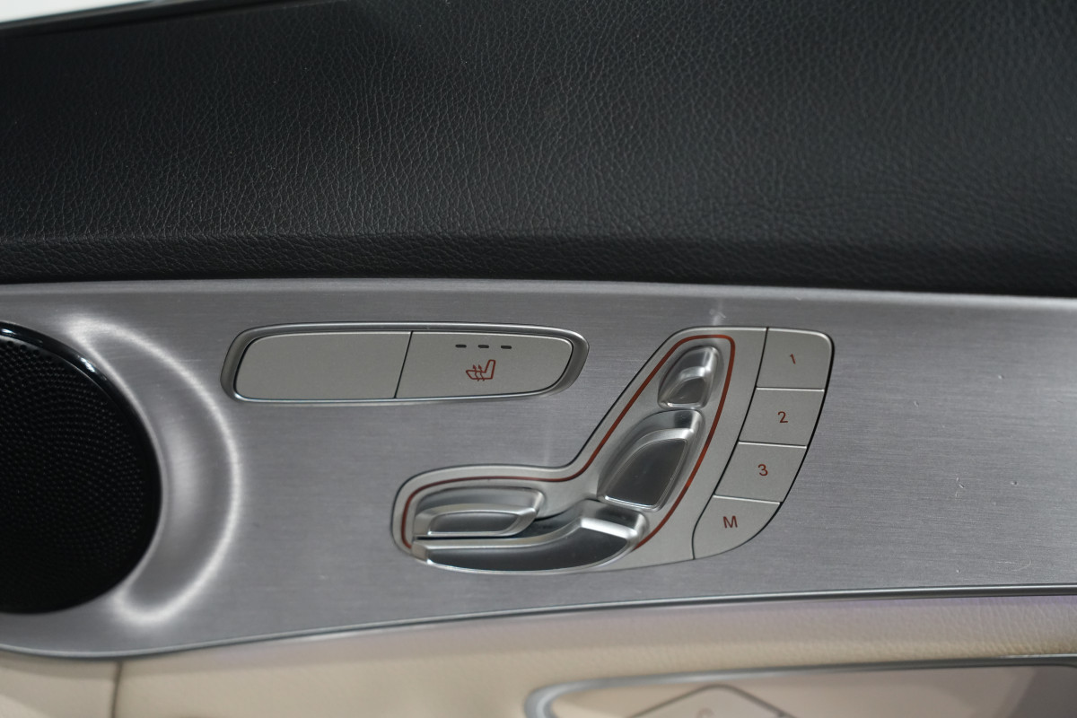 2020 Mercedes-Benz C-Class C300 Sedan
