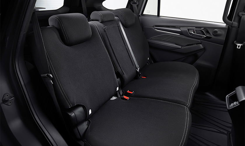Neoprene Seat Covers (2nd Row)