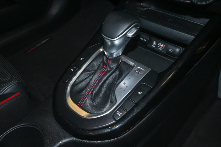 2021 MY22 Kia Cerato BD GT Hatch Image 14