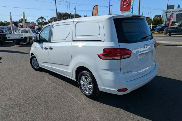 2024 LDV G10 SV7C Plus Van Image 5