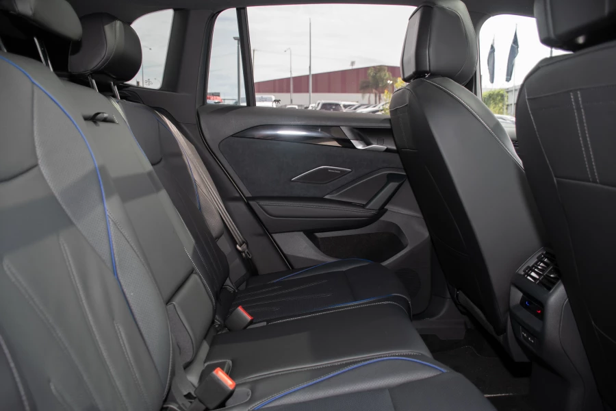 2026 Volkswagen Tiguan CT 200TSI eHybrid R-Line SUV Image 10