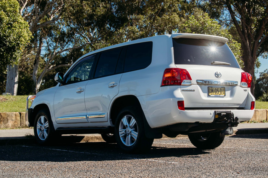 2012 MY13 Toyota LandCruiser VDJ200R Sahara SUV Image 10