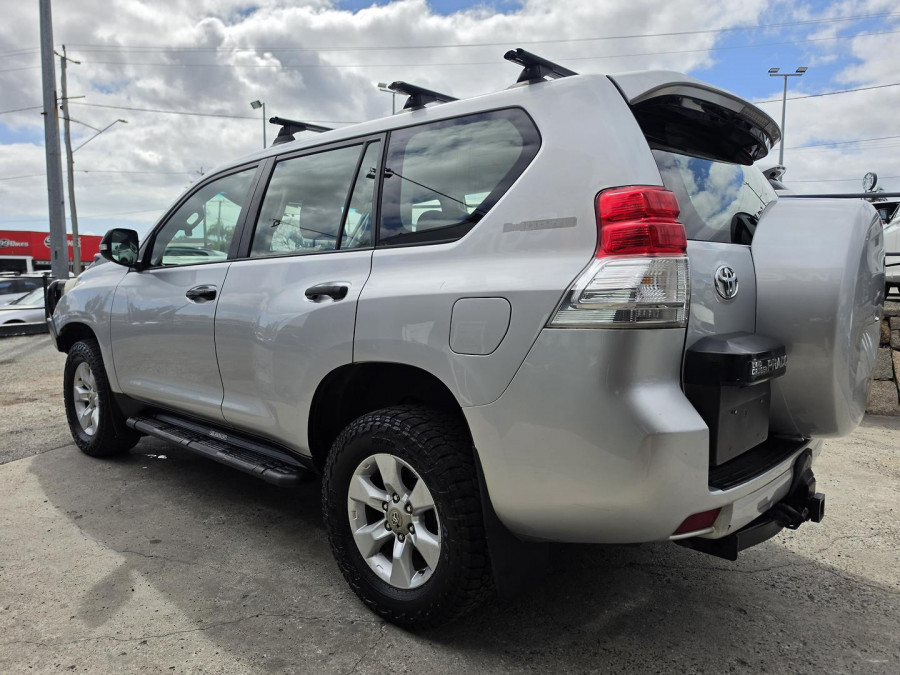 2013 MY14 Toyota LandCruiser Prado GDJ150R GX SUV Image 11