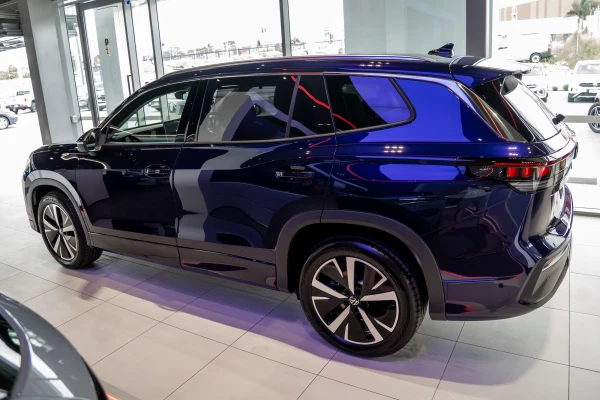 2025 MY26 Volkswagen Tayron R4 150TSI Elegance SUV Image 3