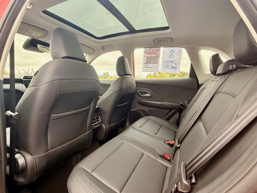 2026 MG ZS ZS32 Essence SUV Image 12