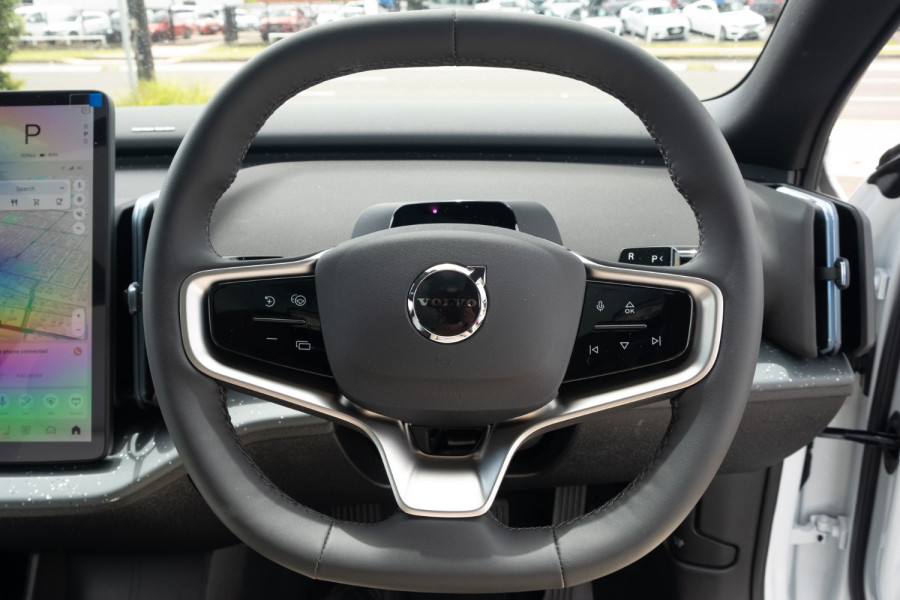 2024 Volvo EX30  Twin Motor Performance Ultra SUV Image 10