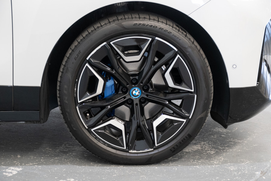 2022 BMW iX xDrive50 Sport SUV Image 6