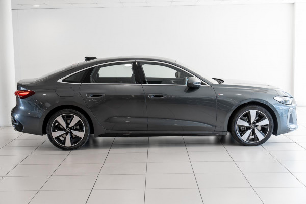 2025 Audi A5 B10 TFSI 150kW S line Sedan image 3