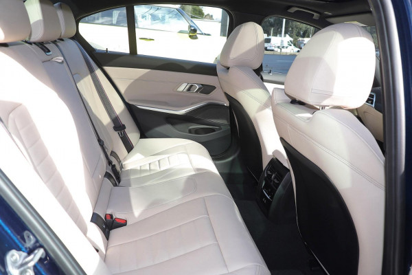 2025 BMW 3 Series G20 LCI II 330i M Sport Sedan image 8