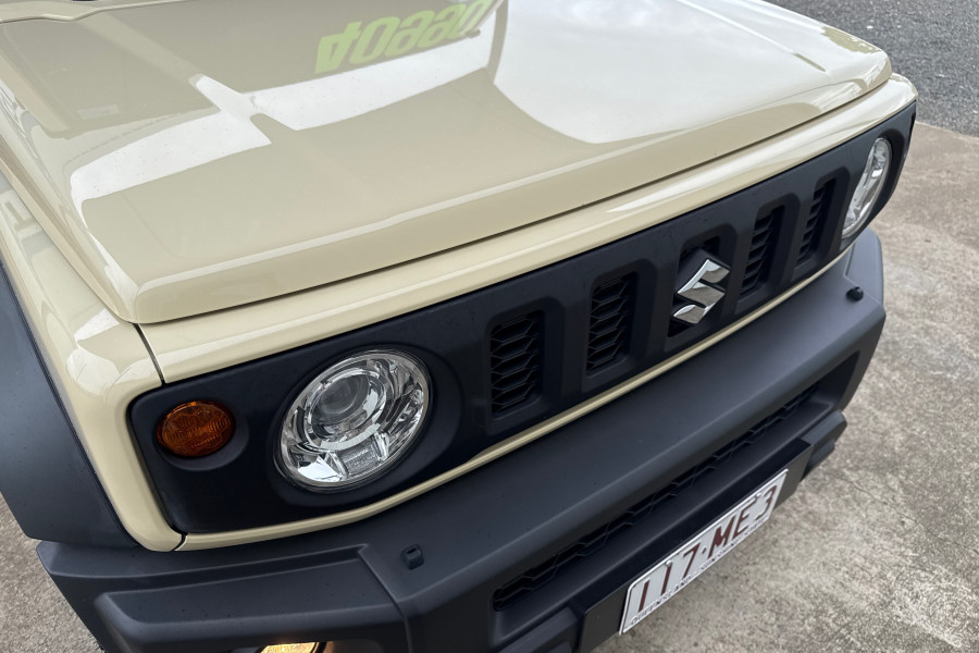 2023 Suzuki Jimny JB74 GLX Coupe Image 9